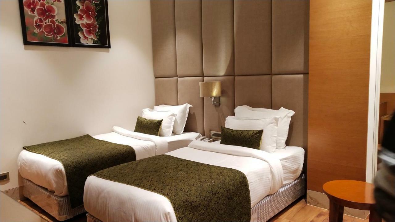 Alīgarh Hotel Orchid Blu מראה חיצוני תמונה