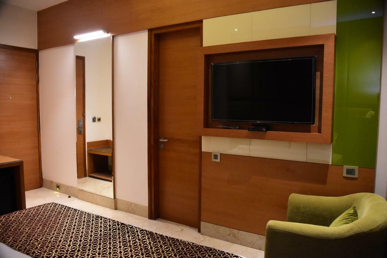 Alīgarh Hotel Orchid Blu מראה חיצוני תמונה